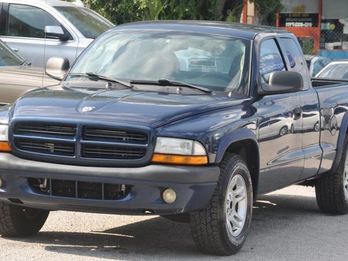 Used 2003 Dodge Dakota Sport RWD image 2