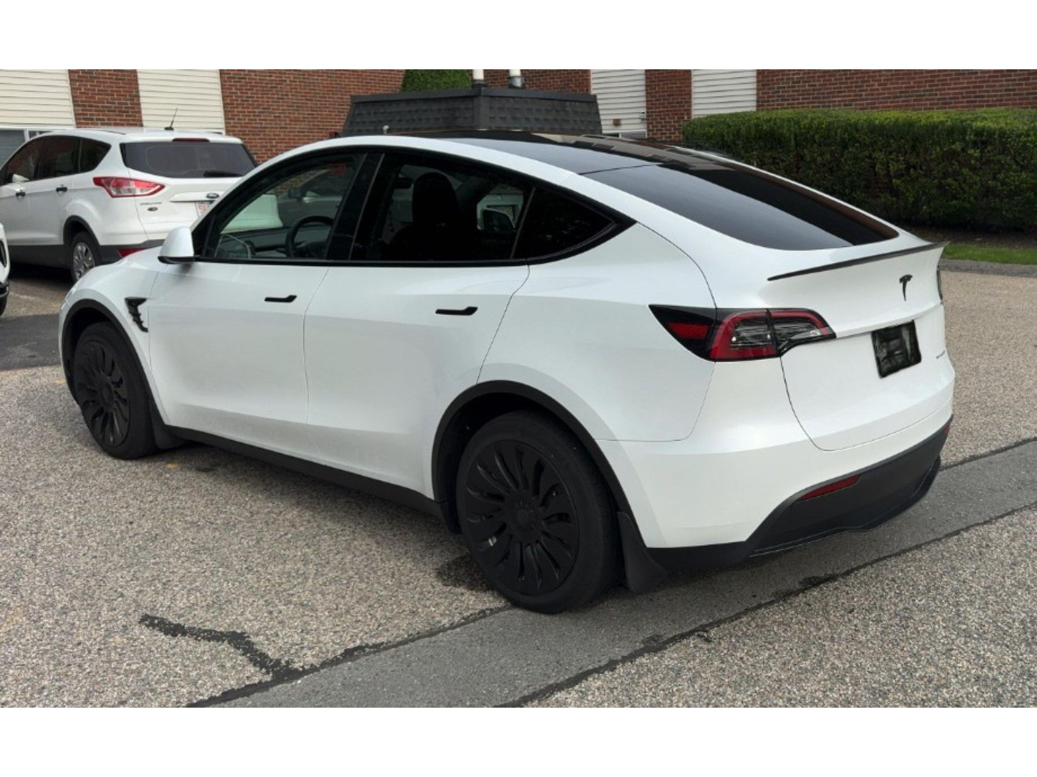 Used 2023 Tesla Model Y Long Range AWD/4WD image 4
