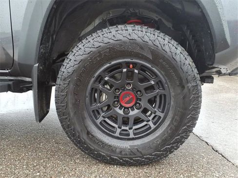 Used 2022 Toyota Tacoma TRD Pro image 7