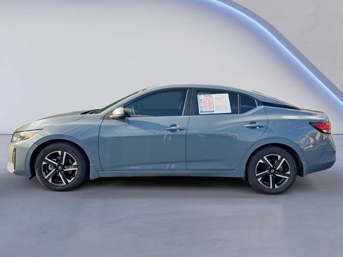Used 2025 Nissan Sentra SV w/ All-Weather Package FWD image 2