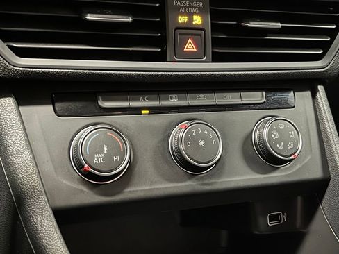 Used 2019 Volkswagen Jetta S w/ Driver Assistance Package FWD image 9