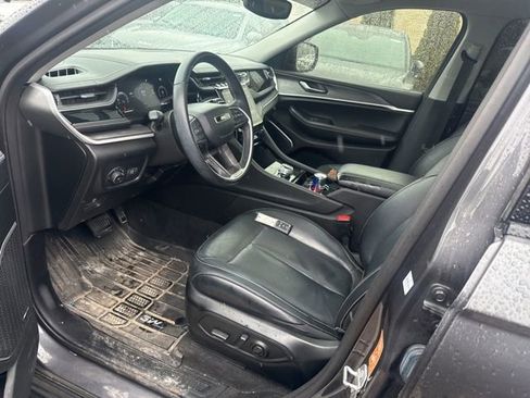 Used 2022 Jeep Grand Cherokee L Limited image 7