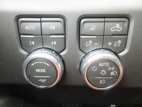 New 2026 GMC Sierra 1500 AT4 w/ AT4 Premium Package image 17