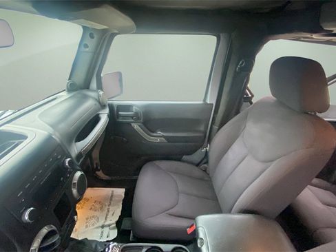 Used 2013 Jeep Wrangler Sport image 13