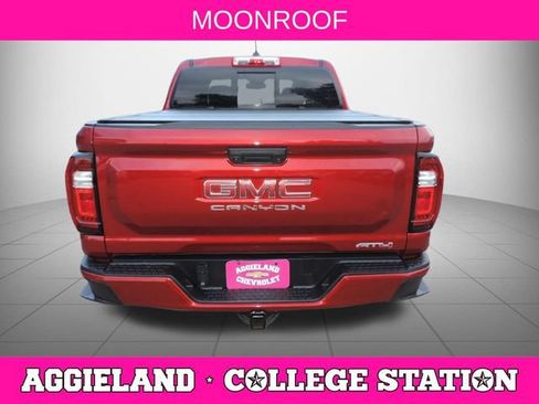 Used 2024 GMC Canyon AT4 AWD/4WD image 5