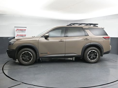 Used 2024 Nissan Pathfinder Rock Creek AWD/4WD image 5