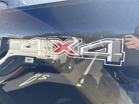 Used 2024 Ford F250 Platinum image 18