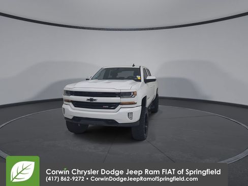 Used 2017 Chevrolet Silverado 1500 LT w/ All Star Edition AWD/4WD image 4