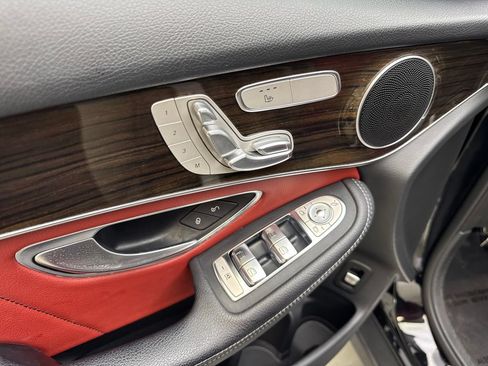Used 2022 Mercedes-Benz GLC 300 w/ AMG Line image 30