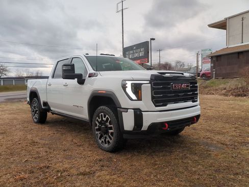New 2026 GMC Sierra 2500 AT4 w/ AT4 Premium Plus Package image 3