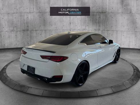 Used 2017 INFINITI Q60 3.0t w/ Premium Plus Package 3.0T RWD image 5
