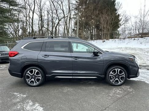 Certified 2024 Subaru Ascent Limited w/ Technology Package image 3
