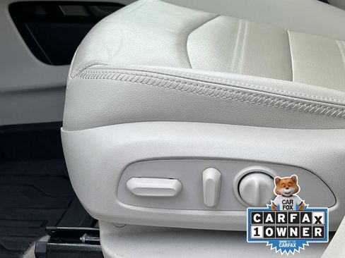 Used 2024 GMC Terrain Denali w/ Denali Premium Package image 28