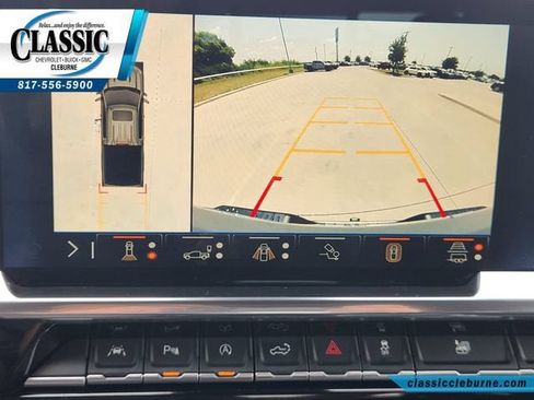 Used 2025 Chevrolet Silverado 1500 High Country AWD/4WD image 19