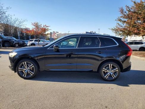 Used 2019 Volvo XC60 T5 Momentum w/ Multimedia Package image 9