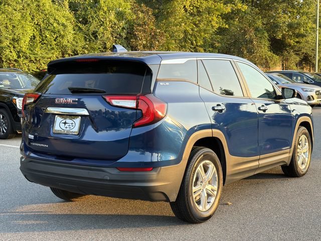Used 2022 GMC Terrain SLE FWD image 3