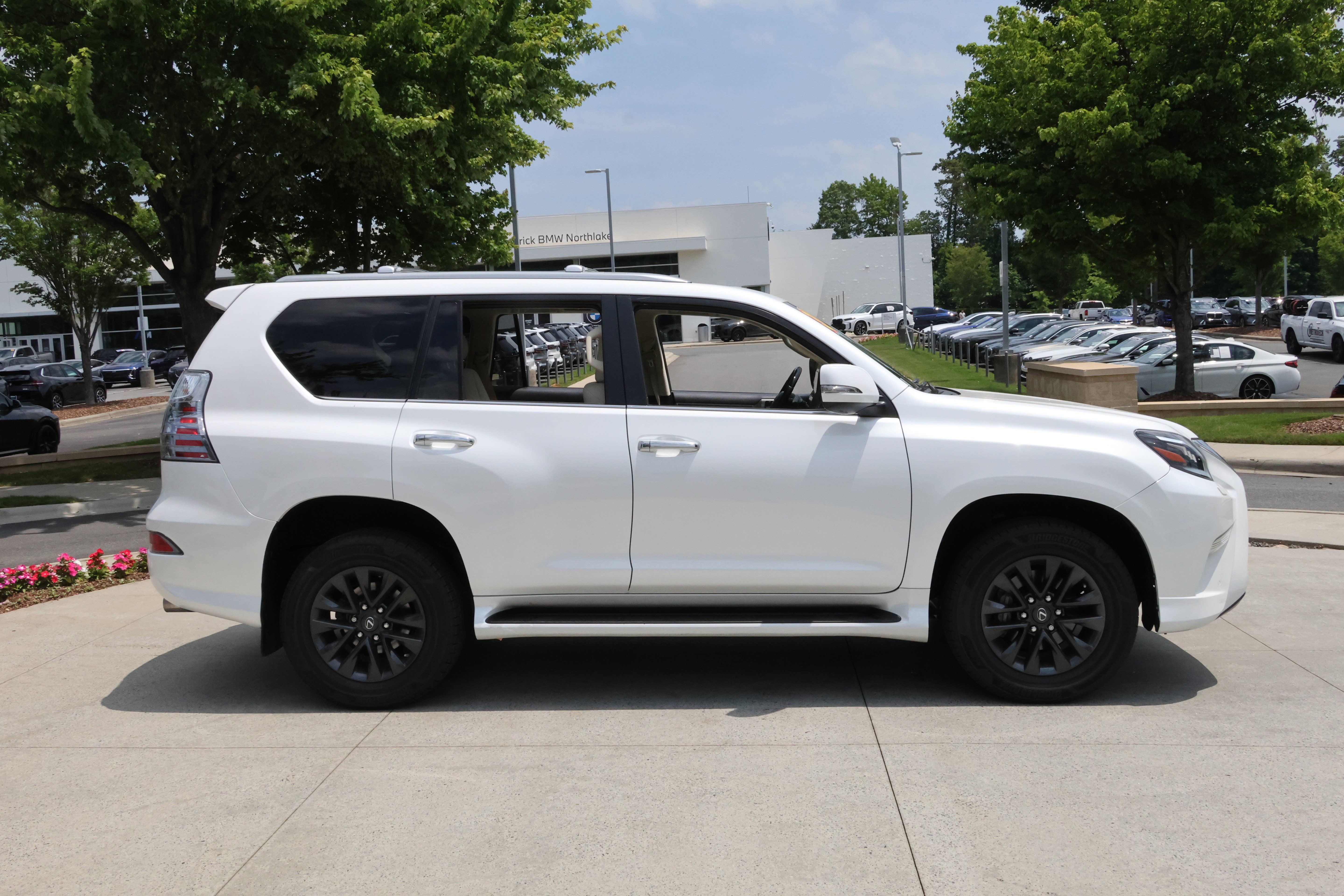 Used 2023 Lexus GX 460 Premium AWD/4WD image 10