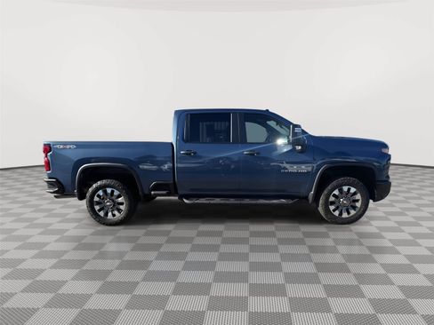 Used 2024 Chevrolet Silverado 2500 Custom w/ Custom Convenience Package AWD/4WD image 7