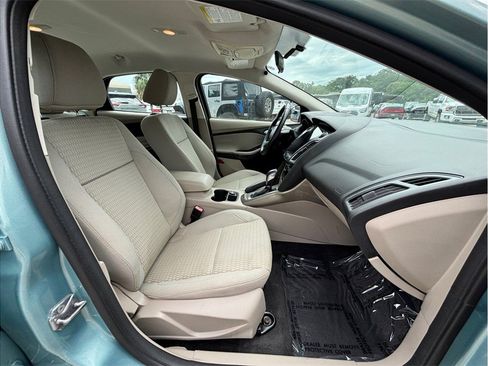 Used 2012 Ford Focus SEL FWD image 31