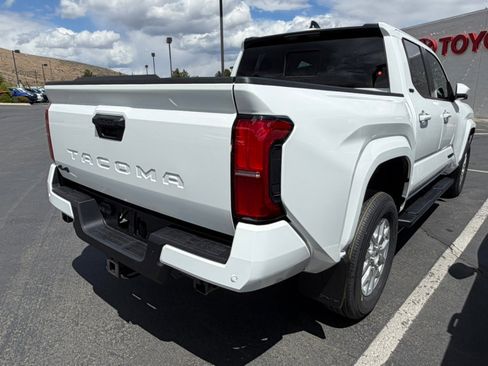 New 2026 Toyota Tacoma SR5 AWD/4WD image 2