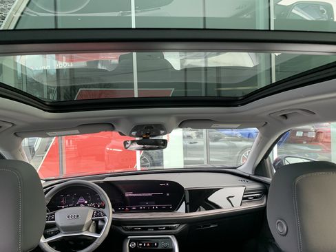 New 2025 Audi Q5 Premium Plus image 17