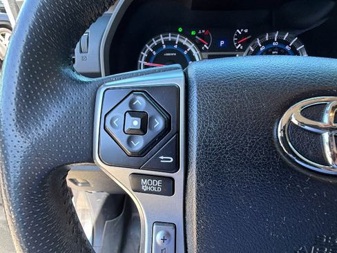 Used 2017 Toyota 4Runner SR5 Premium RWD image 27