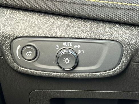 New 2025 Chevrolet TrailBlazer ACTIV w/ Convenience Package FWD image 15