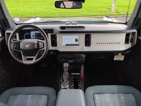 Used 2023 Ford Bronco Heritage Edition AWD/4WD image 14