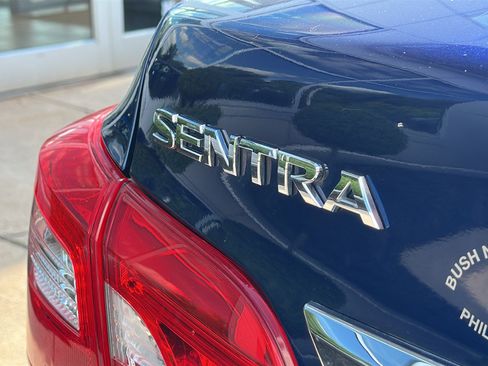 Used 2019 Nissan Sentra SV FWD image 9