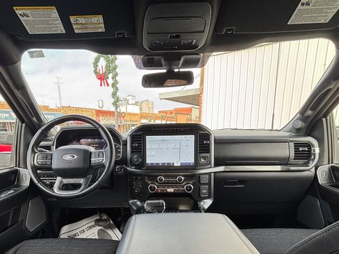 Certified 2022 Ford F150 XLT w/ Equipment Group 302A High image 27