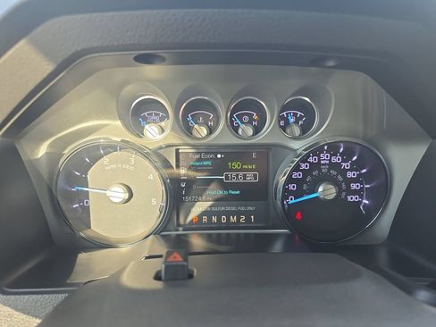 Used 2011 Ford F250 Lariat w/ Lariat Interior Pkg AWD/4WD image 19