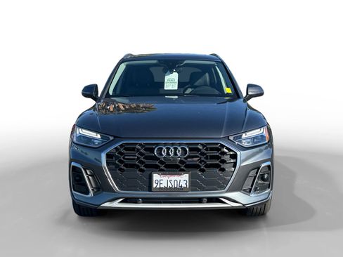 Used 2023 Audi Q5 e Premium Plus image 8