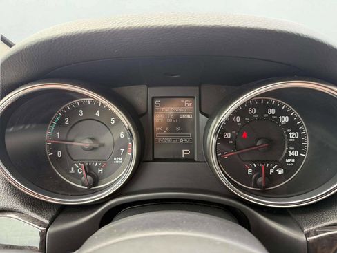 Used 2013 Jeep Grand Cherokee Laredo image 17