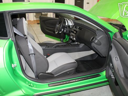 Used 2011 Chevrolet Camaro SS image 10