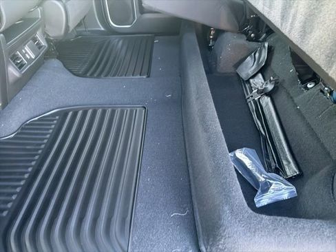 New 2026 GMC Sierra 1500 Elevation image 24