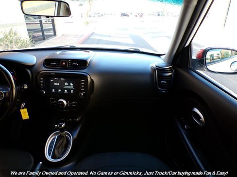 Used 2019 Kia Soul + image 33
