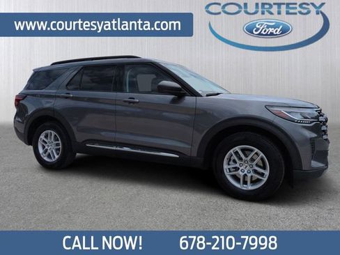 Certified 2025 Ford Explorer Active RWD image 1