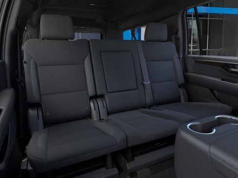 New 2026 Chevrolet Suburban LS w/ LS Custom Edition AWD/4WD image 18