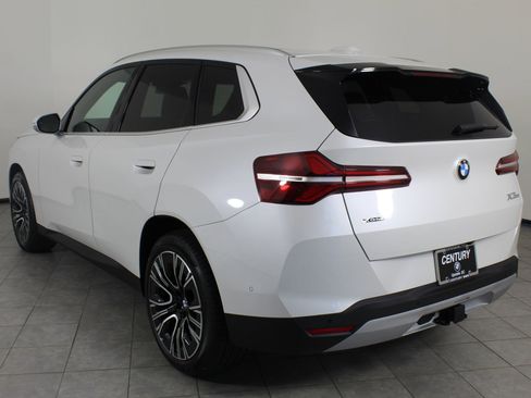 Used 2025 BMW X3 xDrive30i w/ Premium Package image 3