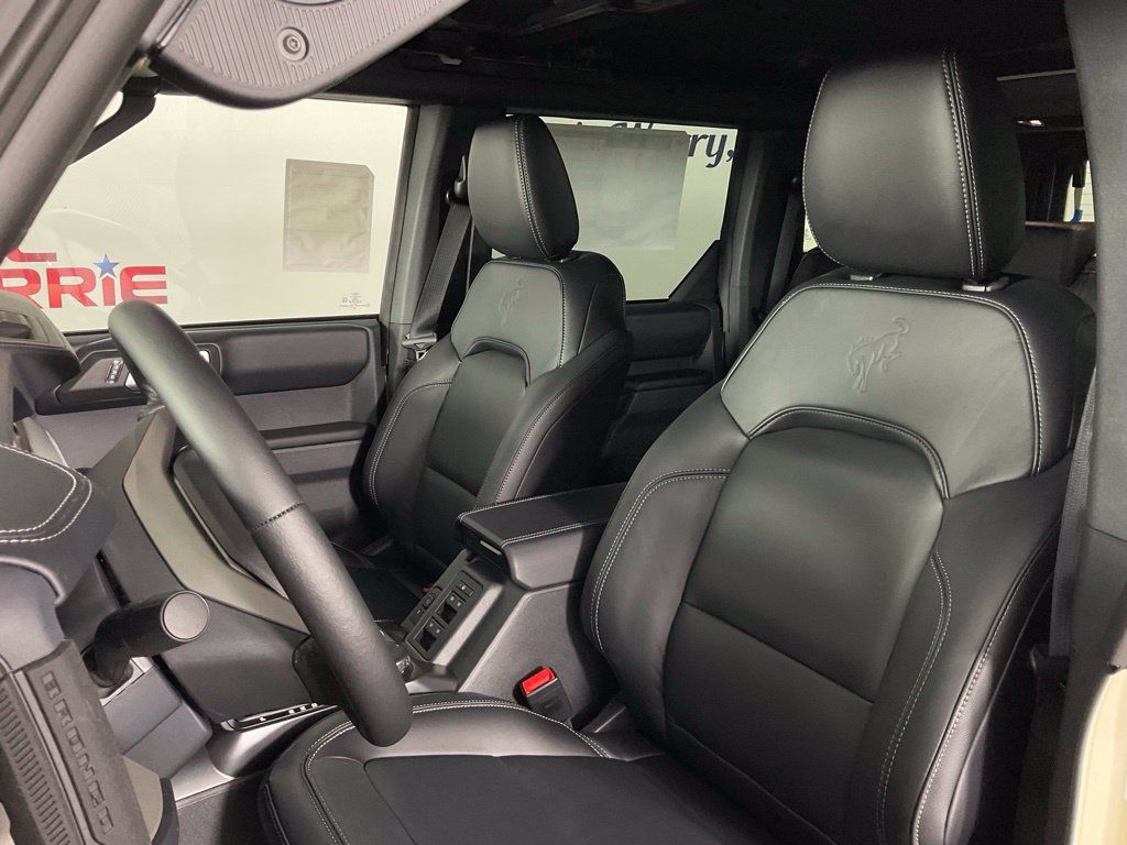 New 2026 Ford Bronco Outer Banks AWD/4WD image 14