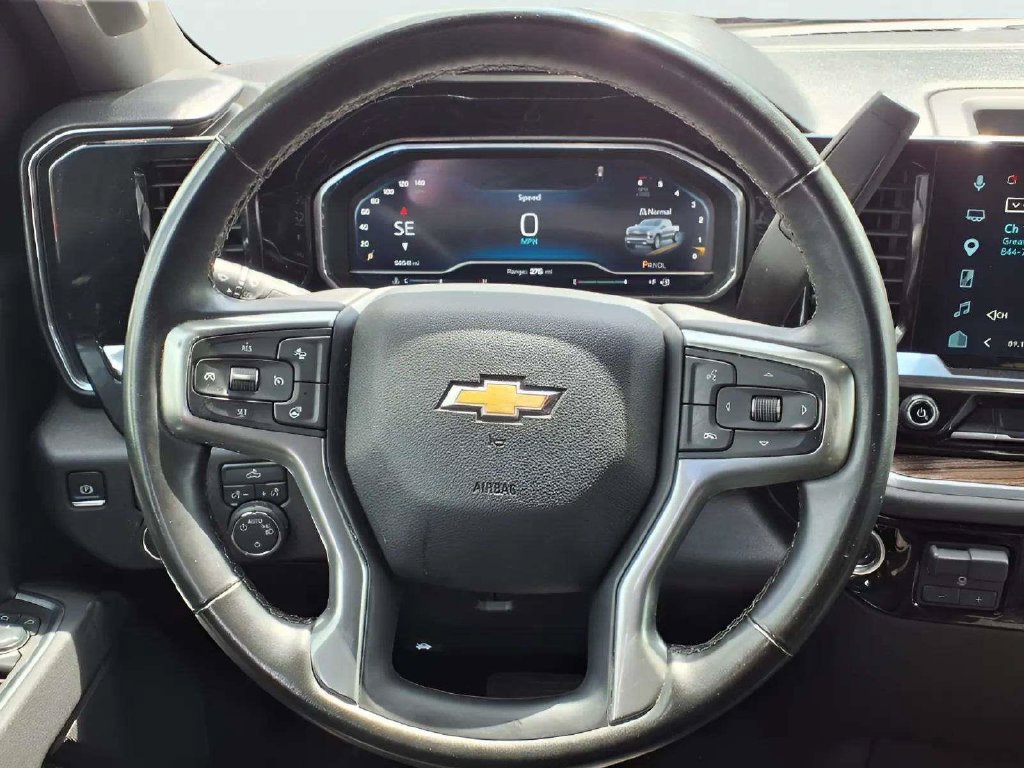 Used 2025 Chevrolet Silverado 1500 LT RWD image 19