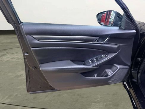 Used 2020 Honda Accord Sport image 15