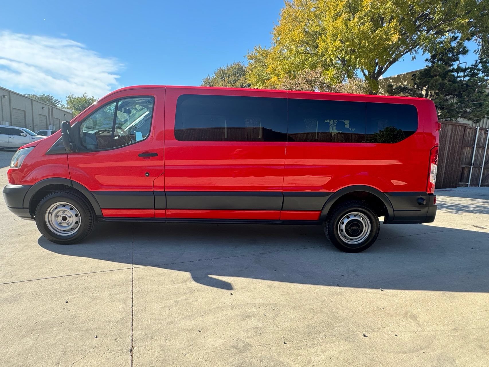 Used 2016 Ford Transit 350 XL RWD image 4