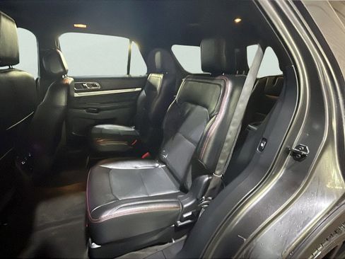Used 2016 Ford Explorer Sport w/ Equipment Group 401A image 17
