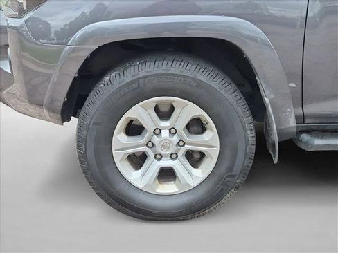 Used 2018 Toyota 4Runner SR5 Premium AWD/4WD image 24