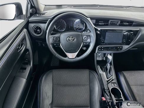 Used 2017 Toyota Corolla SE w/ SE Premium Package FWD image 21