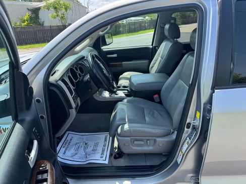 Used 2011 Toyota Tundra Limited AWD/4WD image 20