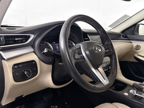 Used 2019 INFINITI QX50 Essential w/ Premium Audio Package image 4