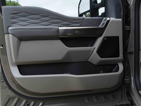 Used 2026 Ford F450 Platinum w/ Platinum Plus Package image 39