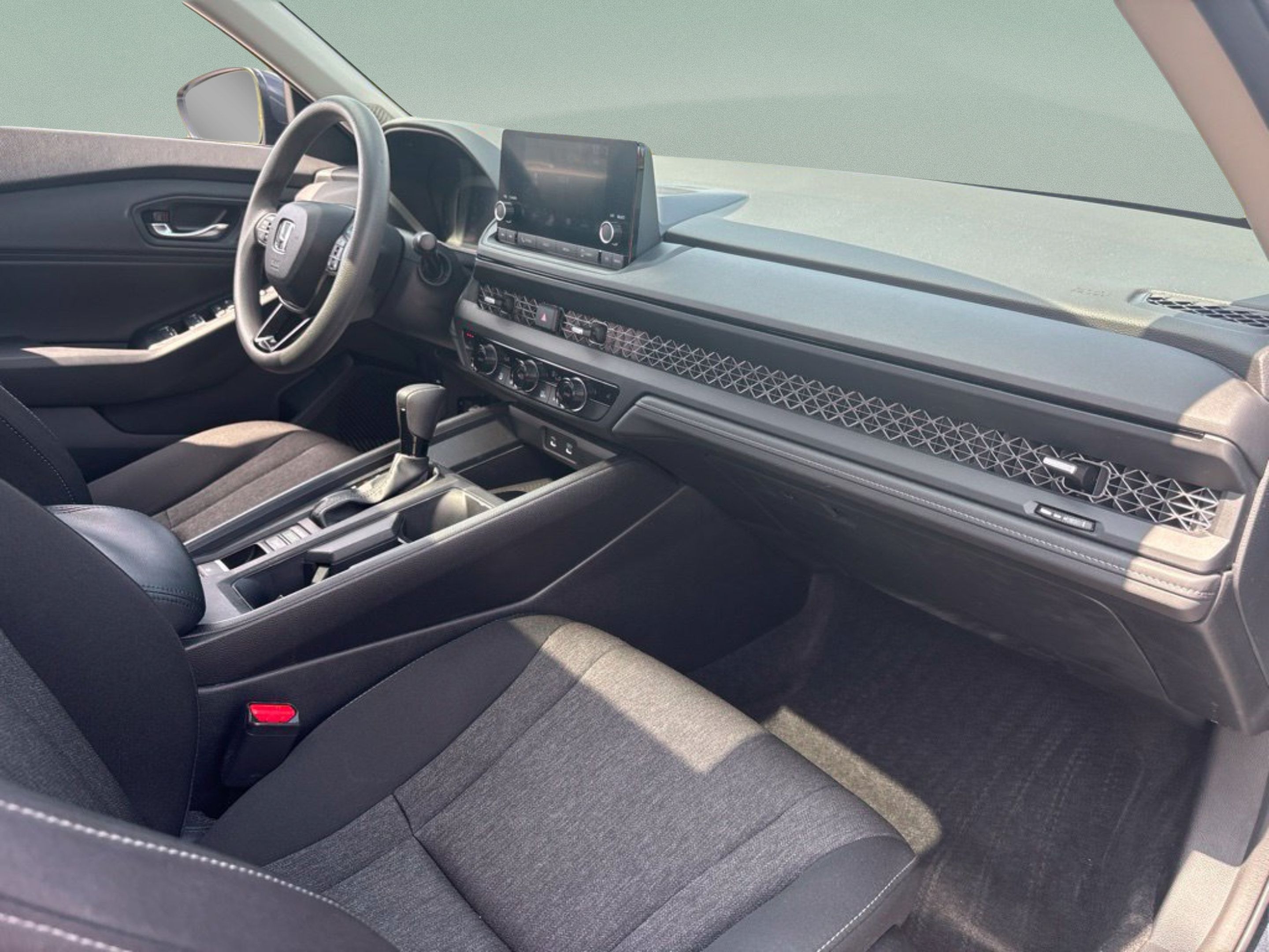 Used 2023 Honda Accord EX image 27